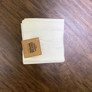 Pottery barn cocktail napkins set of 6